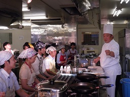 渡辺先生による料理教室