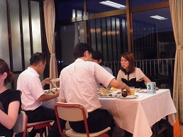さあ、お料理をいただきます！