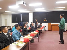 企業の概要説明から